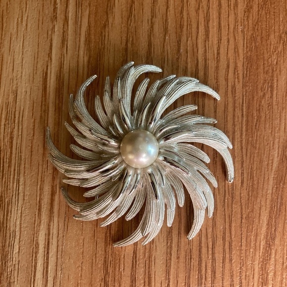 VTG Sarah Coventry Large Starburst Sunburst Brooch 1960’s-70’s Signed Estate - Picture 1 of 3